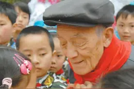 传奇人生 默默奉献（奋斗百年路 启航新征程·“七一勋章”获得者）图片