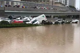 释新闻丨刚大修半年的郑州京广路南北隧道此前如何排水？图片