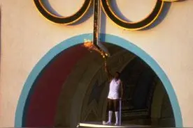 奥运故事会丨回顾奥运会开幕式点火仪式 哪一幕让你印象最深刻图片