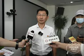 建党百年庆华诞 振兴发展看吉林｜一汽新能源开发院院长王德平：红旗E-HS9已实现高级自动驾驶系统图片