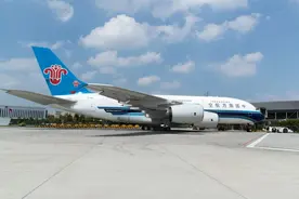 南航空客A380重回京广航线图片