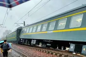 亲历者说丨两度受困、断开8节车厢，K599次难熬的50个小时图片