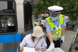 敬畏红灯就是敬畏生命，千万别再“道理都懂，就是不改”图片