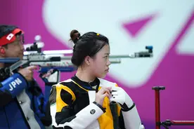 00后的奥运冠军杨倩，教练是杜丽，还是名清华学子图片