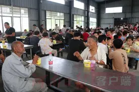 “像家一样温暖！”洪峰过周口，太康常营一天安置扶沟避险群众4500多人图片