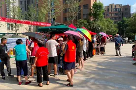 我在现场｜郭家咀水库旁3.6公里小区，8000名群众连夜转移图片