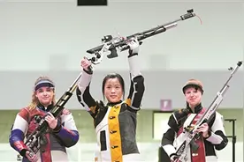 最后一枪，俄罗斯姑娘为何“崩”了？图片