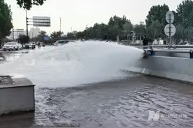 ​郑州京广路隧道救援：已经抽了三天两夜的水，一天一夜前进60米图片