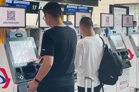 “烟花”强度减弱 东航有序恢复部分航班运行图片