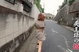 连播15年！日本奇葩节目“全力坂”：每天看美女爬坡图片