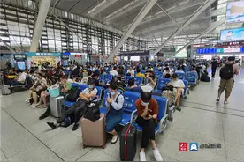 周知！受河南水害 台风“烟花”影响 青岛站部分列车停运图片