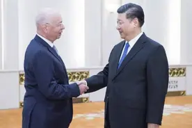 “把世界经济论坛开到中国”——施瓦布谈中国发展图片