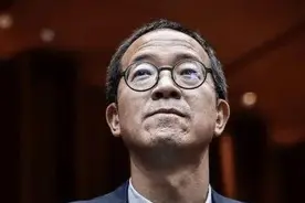 读创深夜档〡新东方转型做托儿所？俞敏洪哭了！教育类上市公司路在何方？图片