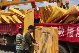 30秒｜郑州地铁站5号线遮挡板 已撤走视频封面