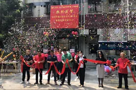 加装电梯难题怎么破？南山一老旧小区这样实现“宜居梦”图片