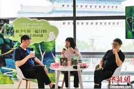 《狼图腾》推手安波舜推出长篇成长小说《少年狼》图片