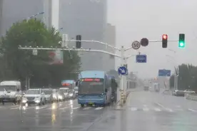 提醒！临沂城区26条公交线路暂缓发车，11条线路临时绕行图片