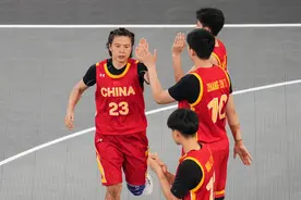 中国女子三人篮球拿下铜牌！当她们帅起来，真没男孩什么事图片