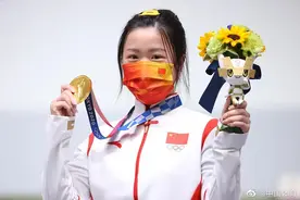 日本00后超嫩跳远小公主，不靠颜值靠腹肌！大二的奥运种子选手图片