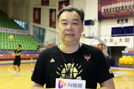 中国三人女篮夺得铜牌！东莞女篮教练赛前打call视频封面