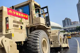 驰援河南 汽车人筑起守护生命的堤坝图片