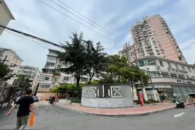 拆掉240米长围墙后，紧邻上海内环的这4个老公房小区，开始“逆袭”图片