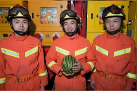 山东消防回应被河南大姐“硬核投喂”：体验到走亲戚的感觉图片