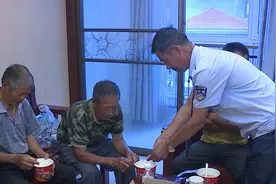 潍坊青州庙子镇：应对台风暴雨 提前转移33个村群众图片