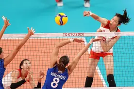 奥运会-中国女排2-3不敌俄罗斯奥运队遭遇三连败图片