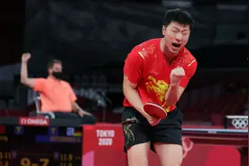 “抢7”险胜奥恰洛夫，马龙说要享受与樊振东的决赛图片