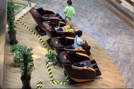 十元来一次的共享按摩椅，卫生状况堪忧无安全警示，你敢坐吗？|民生测评图片