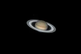 8月天宇：土星木星轮番“冲日”英仙座流星雨“绽放”夜空图片