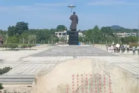 八百壮士一半以上来自湖北通城，壮士故里农产品在上海热销视频封面