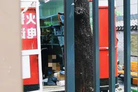 消防站“兼职”收发快递？上海这种“微型消防站”进社区后引发质疑图片