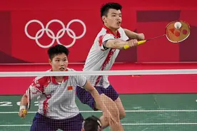 “黄鸭”击败“雅思”夺金，国羽混双之强引发阵阵惊呼图片