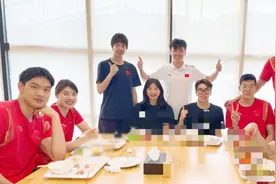 揭秘中国游泳队东京“就餐打卡”群 每顿饭都有“远程指导”图片