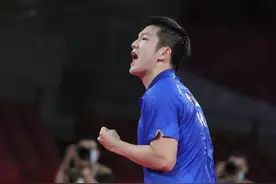 樊振东男单摘银，启蒙教练不遗憾：他在我心中是最棒的图片