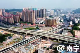银灯立交银海大道主线今日通车 缩短南宁与钦州北海的距离图片