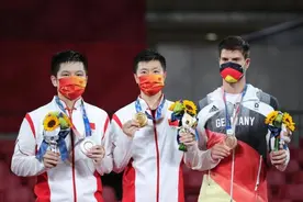 马龙夺得乒乓球男单冠军图片