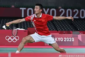 羽毛球男子单打1/4决赛 中国选手谌龙晋级四强图片