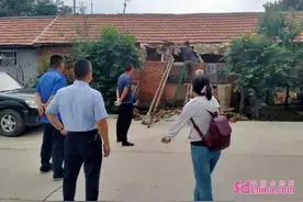 拆违治乱不停歇 青岛平度市白沙河街道450平米违建4小时迅速拆除图片