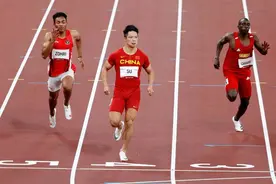 奥运男子百米赛场，苏炳添10秒05小组第二成功晋级半决赛图片