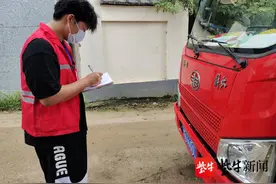 南京战疫｜江宁谷里街道一棒接一棒 爷孙齐上阵图片