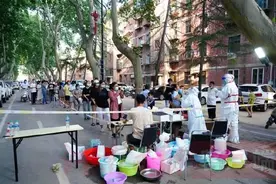 第一时间记者实探——疫情防控紧急升级后的郑州图片