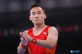 竞技体操男子自由体操决赛 肖若腾获得铜牌图片