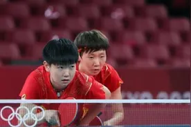东京奥运会乒乓球：中国男、女团双双晋级八强图片
