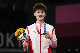 陈雨菲接过“国羽一姐”大旗，伦敦奥运冠军李雪芮很开心：女单又回来了图片