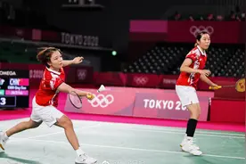 铁头碎苹果疯狂攀岩！宝藏女孩贾一凡称退役后想去练女团舞图片