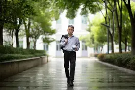 告别UIUC，全职加入西湖大学任工学院院长，这位帅气教授的职业快进键是这样敲下的图片