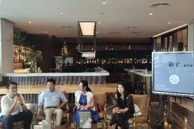 跟随影子寻找难以抵达的真相，小说《我消失的影子》出版图片